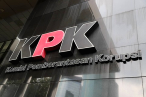 Penyidik KPK menetapkan pegawai Bea Cukai Ahmad Dedi alias Dedi Congor sebagai tersangka kasus suap importasi barang.