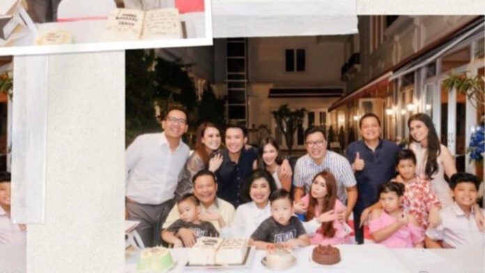 Otto Hasibuan saat memberikan keterangan kepada awak media mengenai harapannya untuk keluarga Yakup Hasibuan dan Jessica Mila.